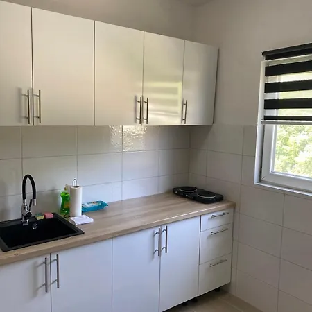 Appartement Neretva 1 *
