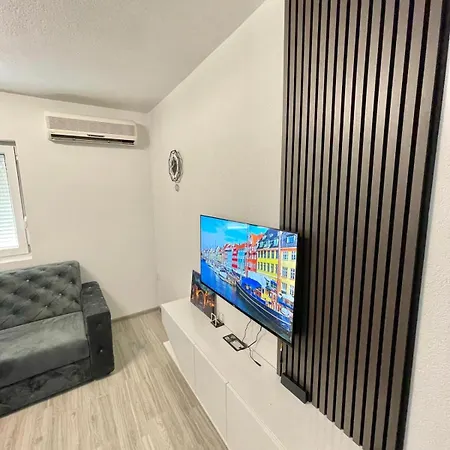 Appartement Neretva 1 *